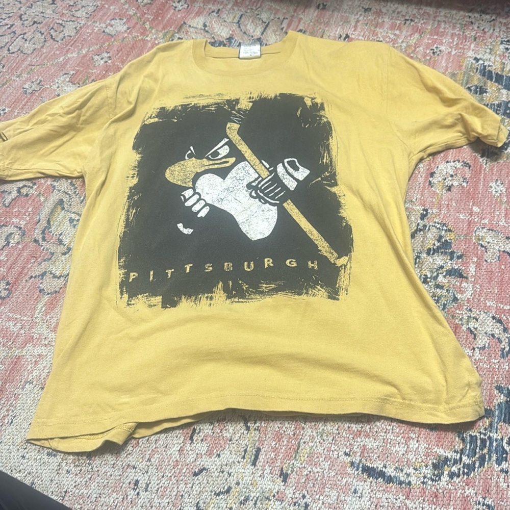 Pittsburgh Penguins Iceberg Large Tshirt